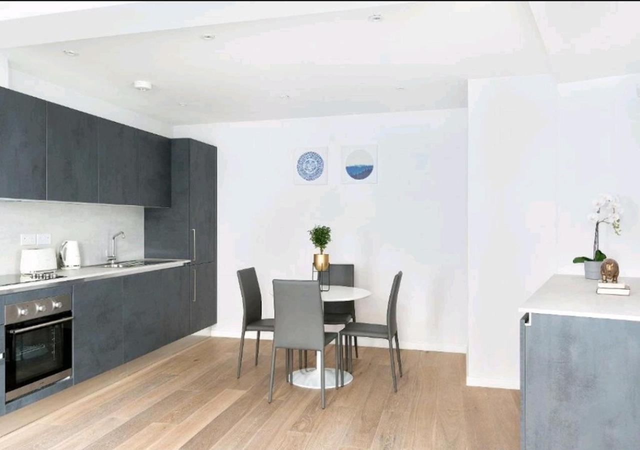 Luxury Central London North Apartment Exterior photo